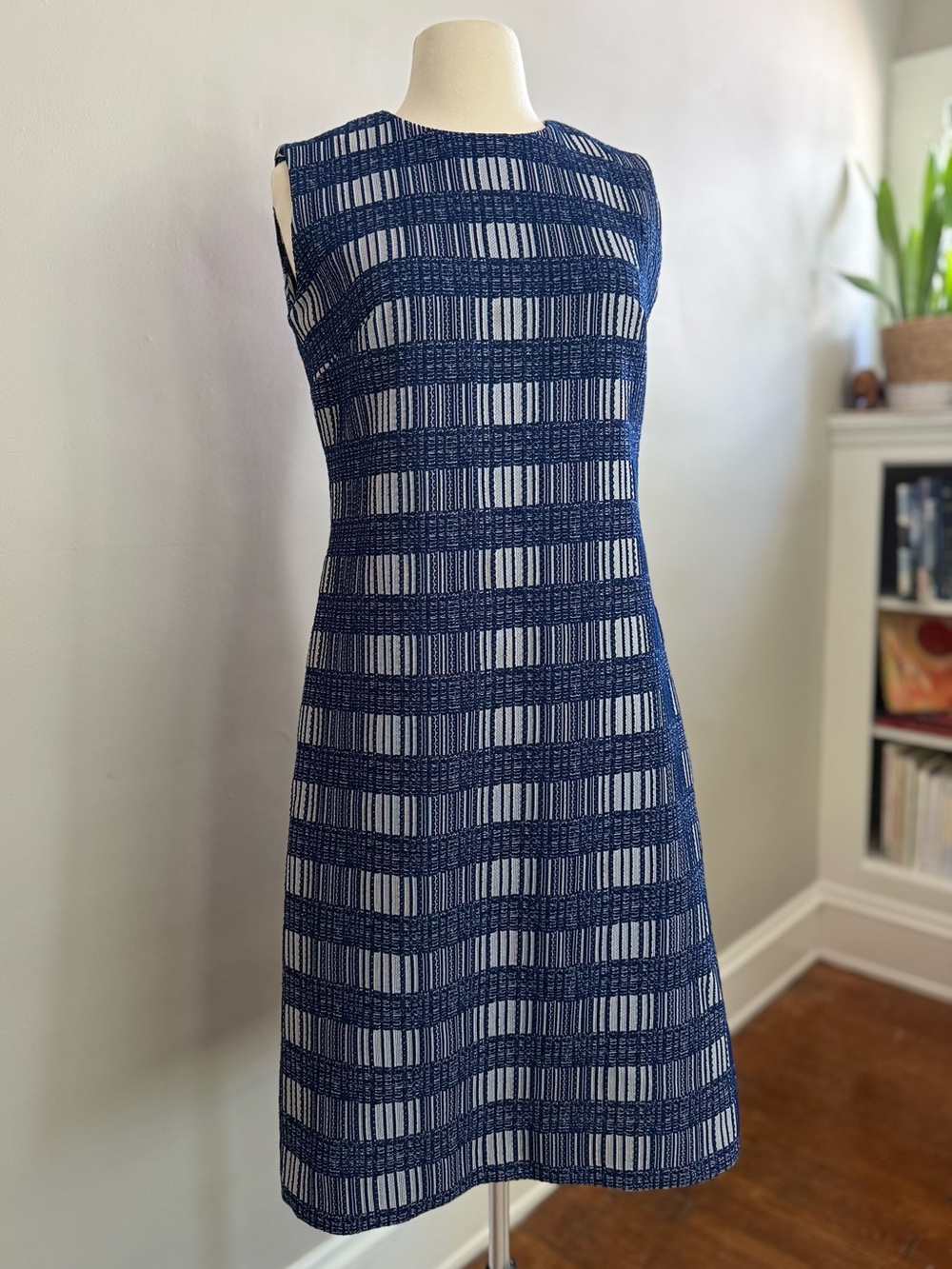 Authentic Vintage Navy & White Textured Stripe Shift Dress M/L Retro Mod